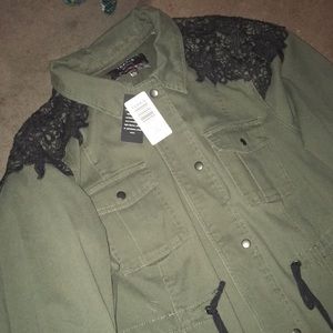 Torrid Size 3 (22-24) NWT Olive Black Lace LS Twill Anorak